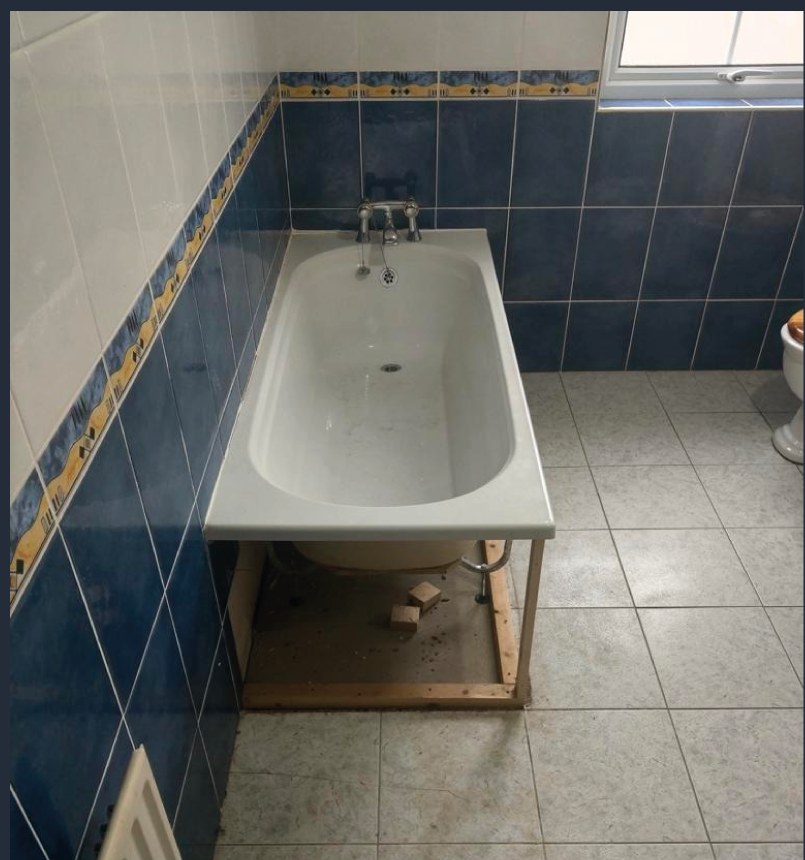 Bathroom before renovation